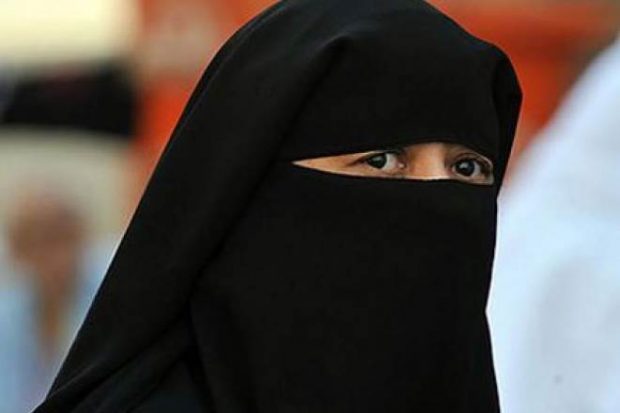 Muslim Woman-700.jpg